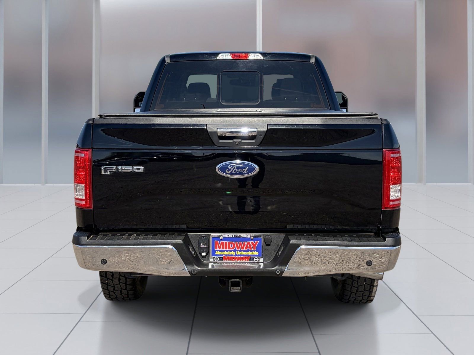Used 2017 Ford F150 XLT w/ Equipment Group 302A Luxury AWD/4WD image 5