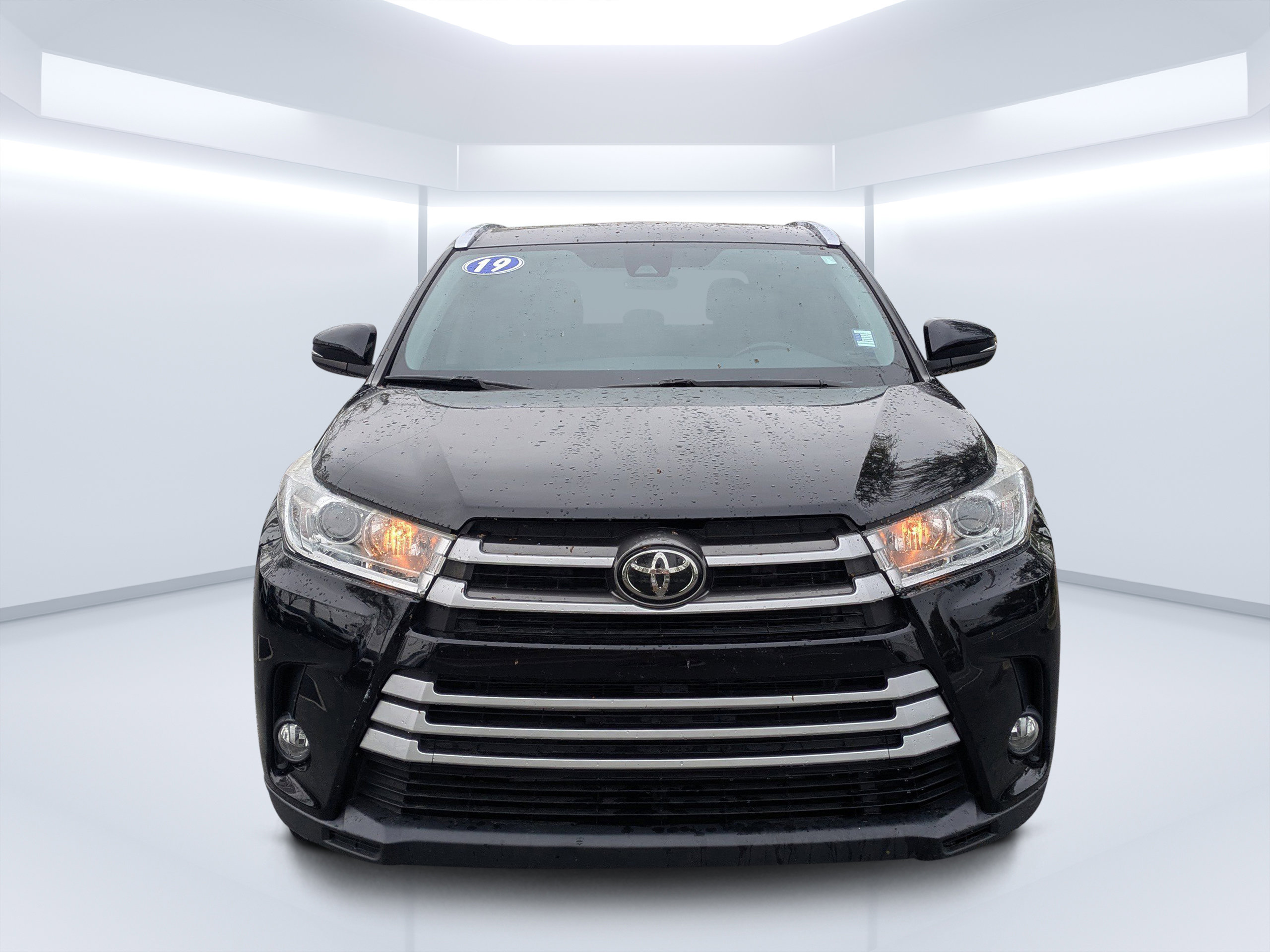 Used 2019 Toyota Highlander XLE image 8