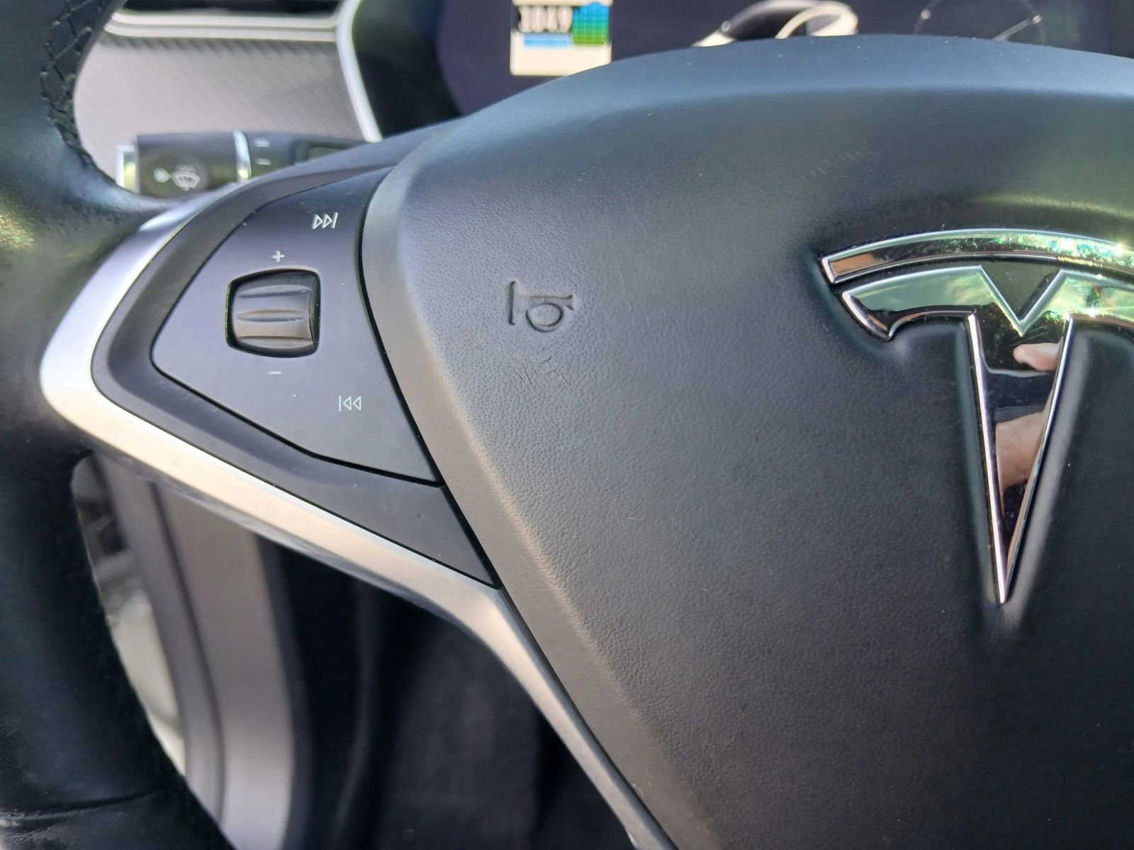 Used 2017 Tesla Model X 75D AWD/4WD image 29