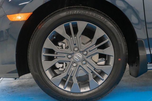 New 2026 Honda Odyssey Touring image 2