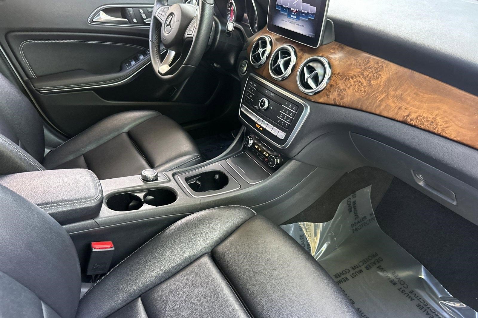 Used 2018 Mercedes-Benz GLA 250 4MATIC image 31