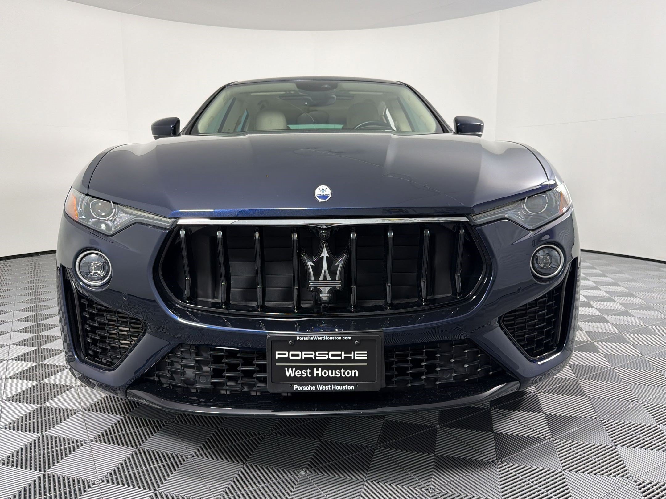 Used 2022 Maserati Levante Modena AWD/4WD image 13