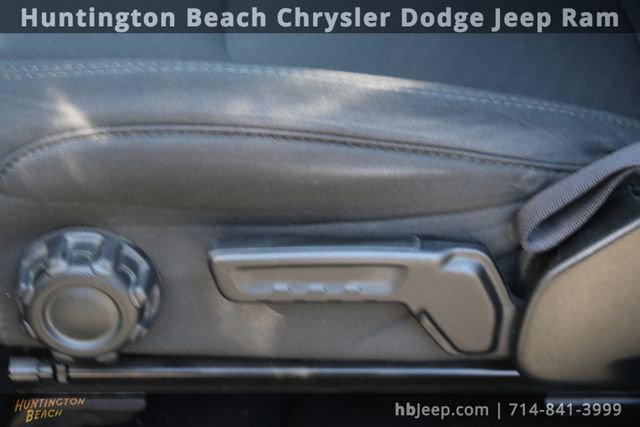 Used 2022 Jeep Gladiator Willys image 36