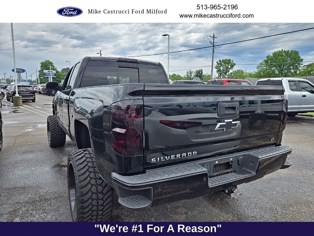 Used 2017 Chevrolet Silverado 1500 LT w/ Midnight Edition AWD/4WD image 5