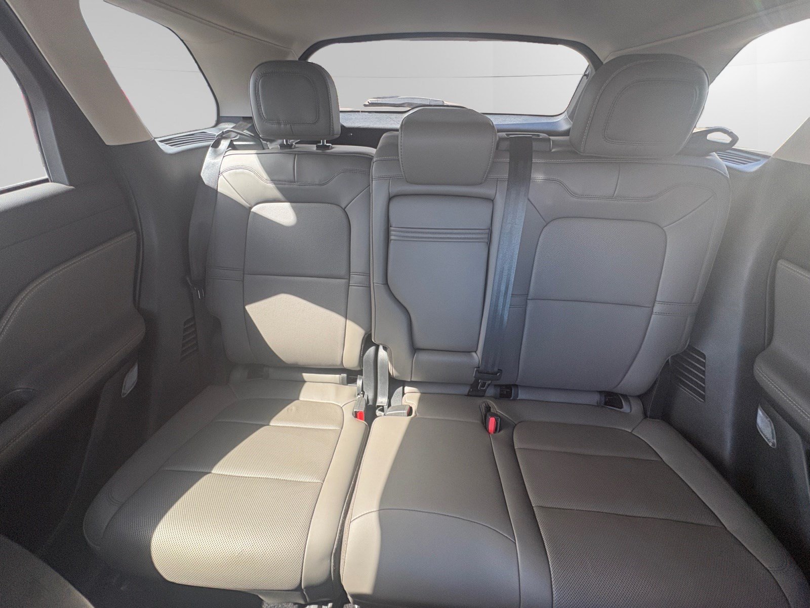 Certified 2024 Lincoln Corsair Grand Touring AWD/4WD image 13
