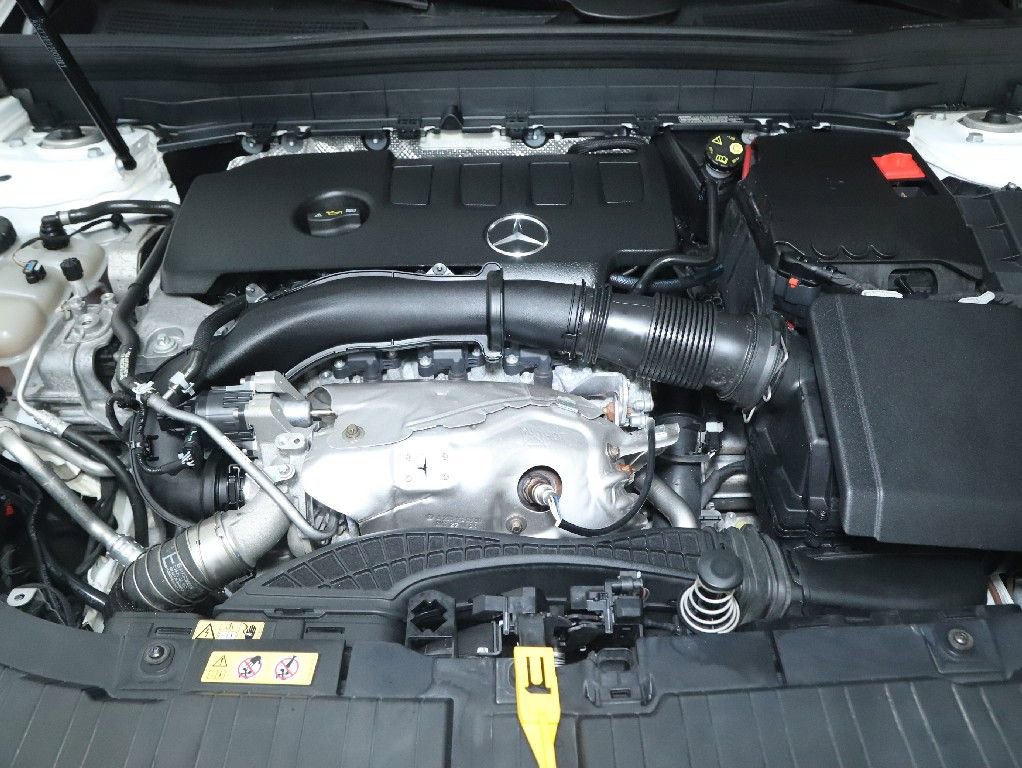 Used 2023 Mercedes-Benz GLB 250 4MATIC image 36