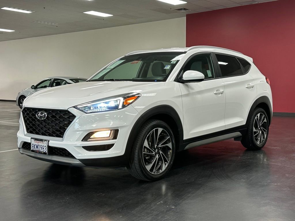Used 2019 Hyundai Tucson Sport image 3