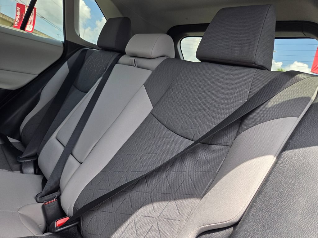 Used 2021 Toyota RAV4 XLE w/ Convenience Package FWD image 24