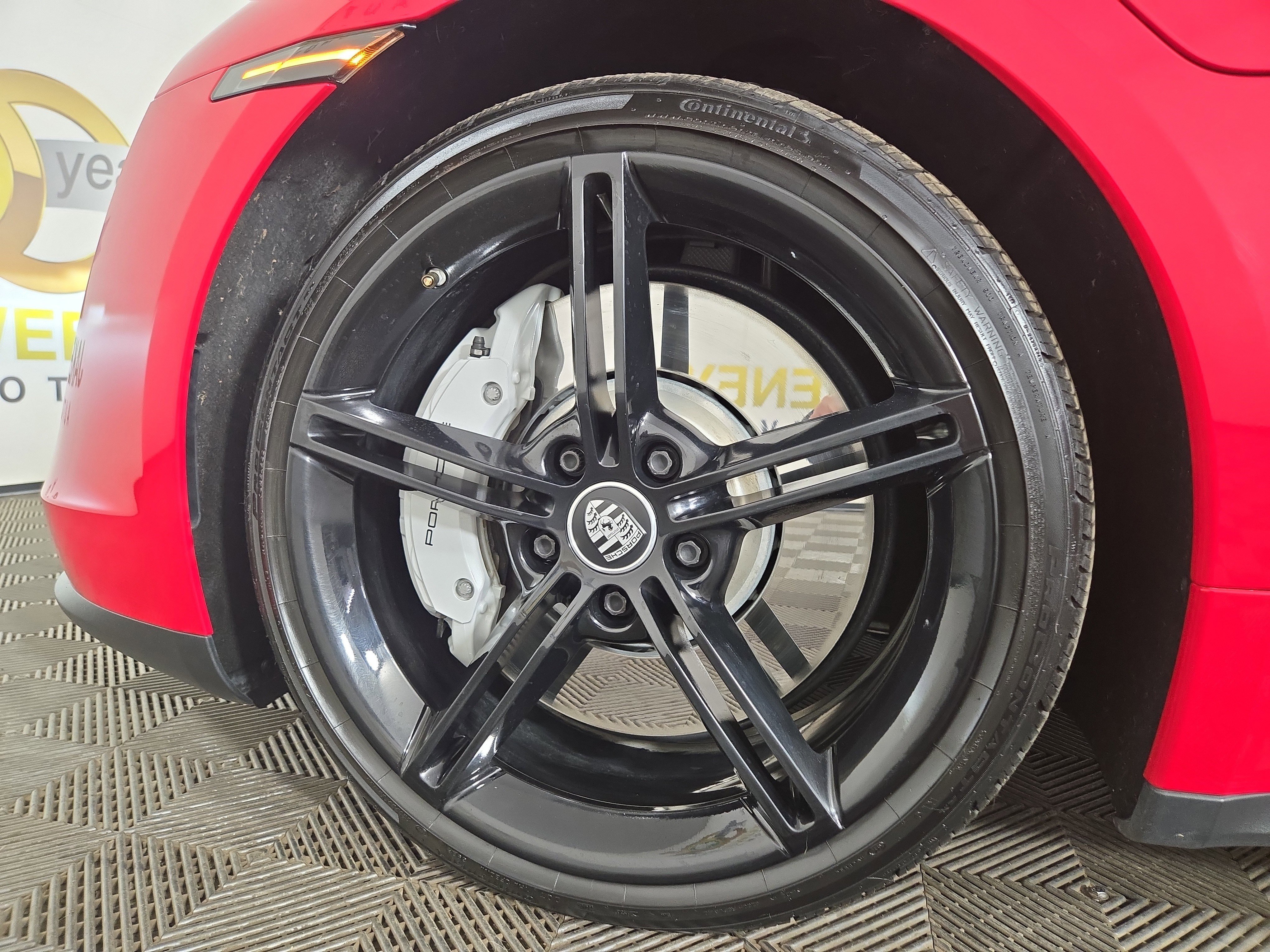 Used 2021 Porsche Taycan 4S image 34