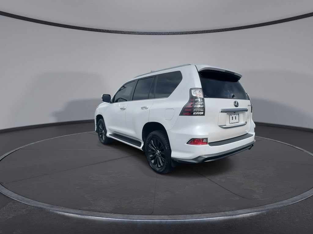 Used 2023 Lexus GX 460 Premium w/ Accessory Package AWD/4WD image 7