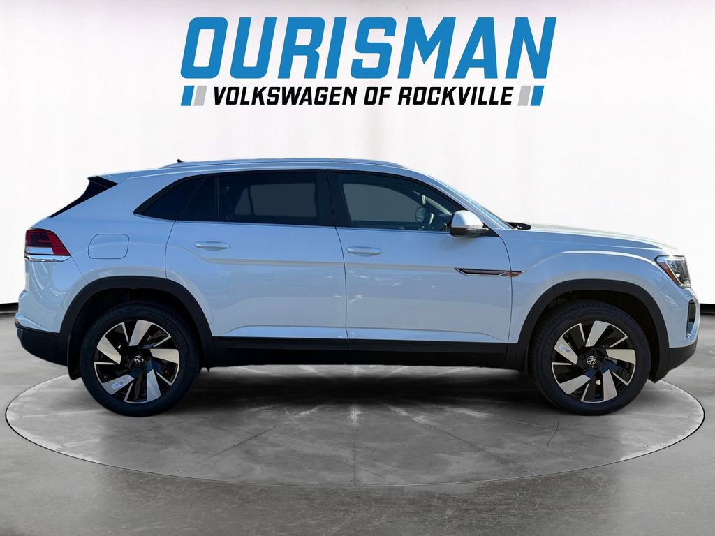 New 2026 Volkswagen Atlas Cross Sport SE image 7
