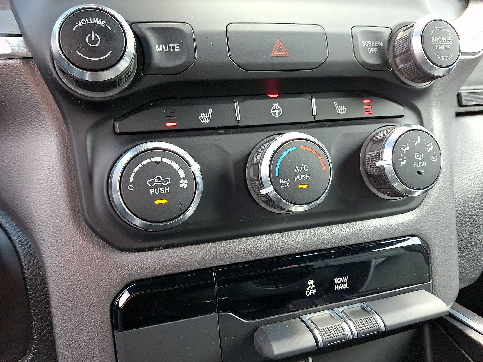 Used 2023 RAM 1500 Big Horn AWD/4WD image 19