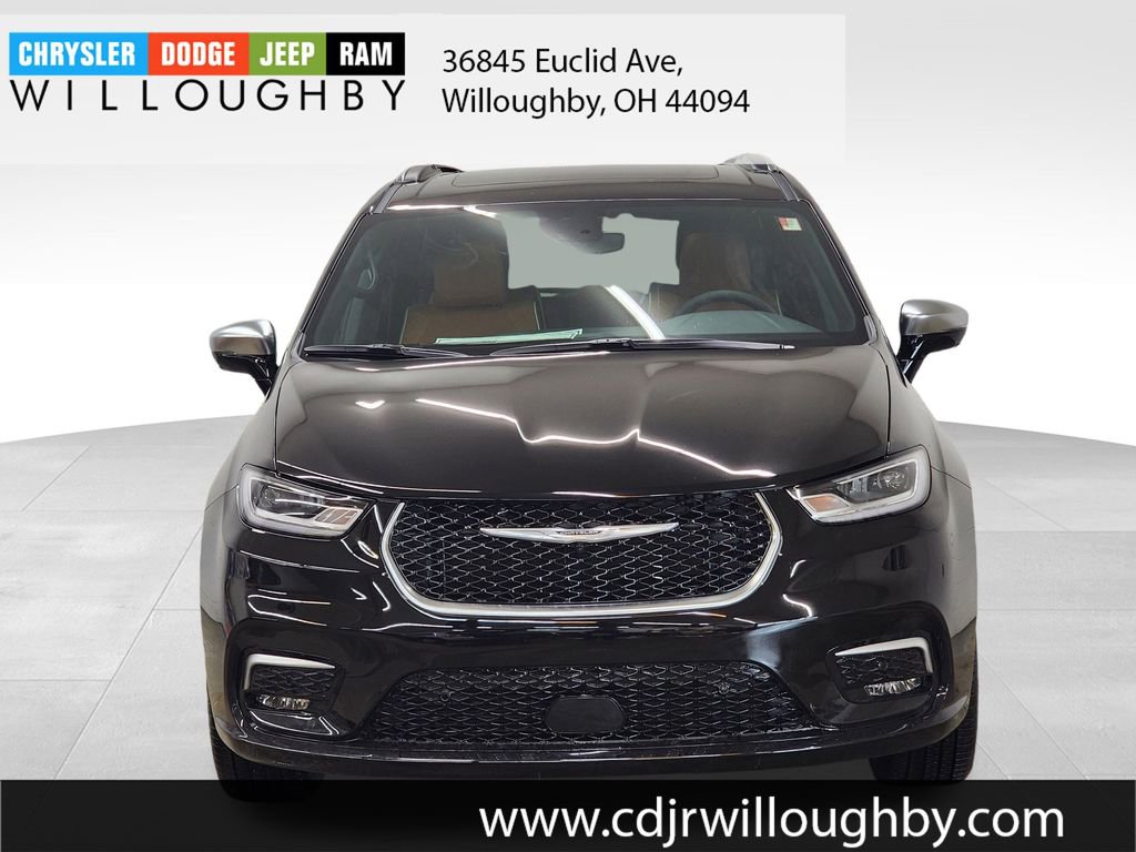 New 2026 Chrysler Pacifica Pinnacle image 2