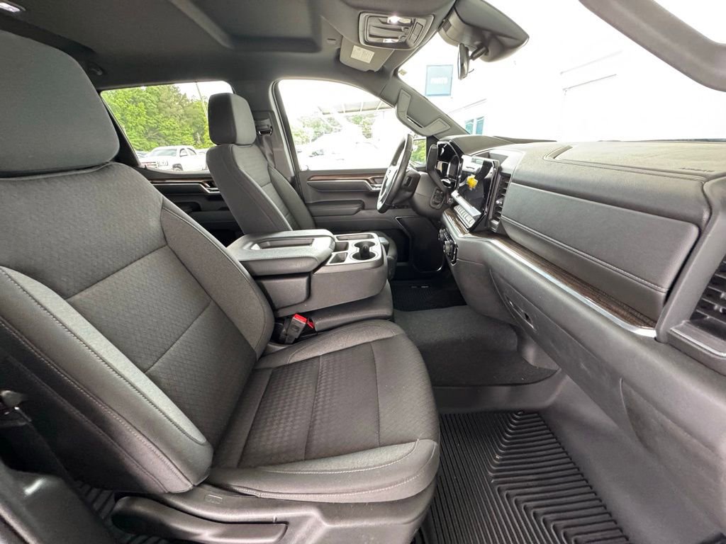 Used 2023 Chevrolet Silverado 1500 LT w/ Z71 Off-Road Package image 16