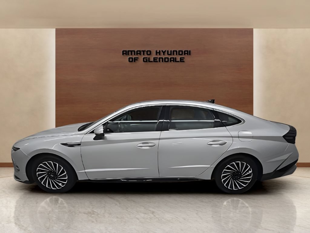Certified 2024 Hyundai Sonata Limited FWD image 3