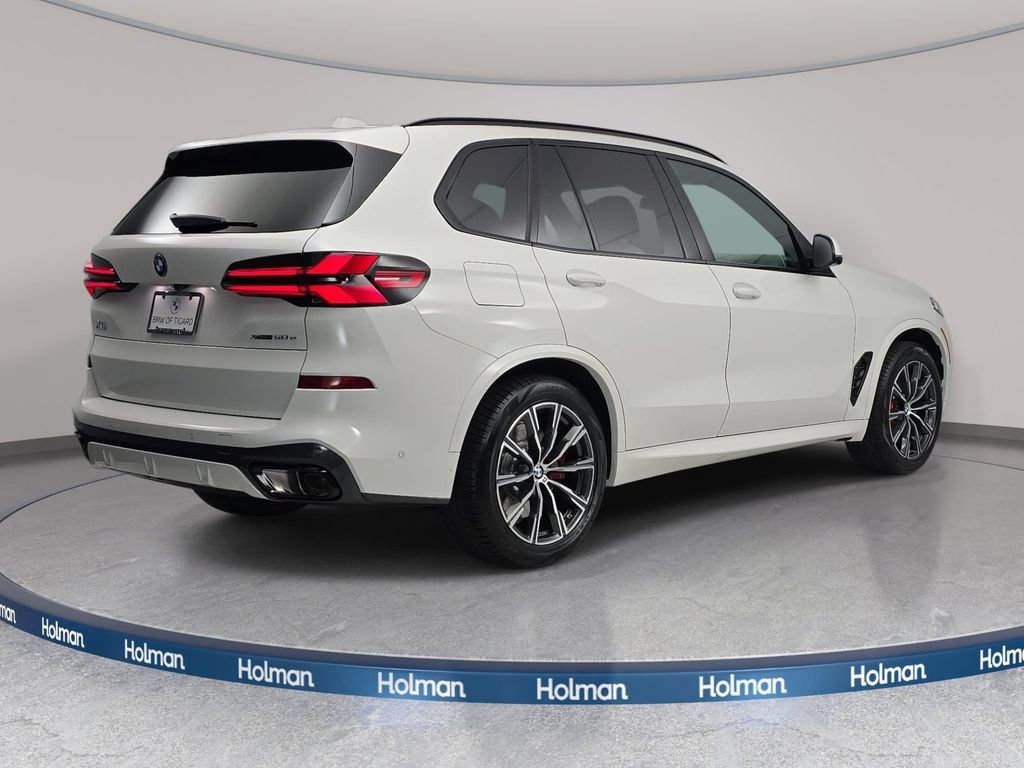 New 2026 BMW X5 xDrive50e w/ M Sport Package AWD/4WD image 5