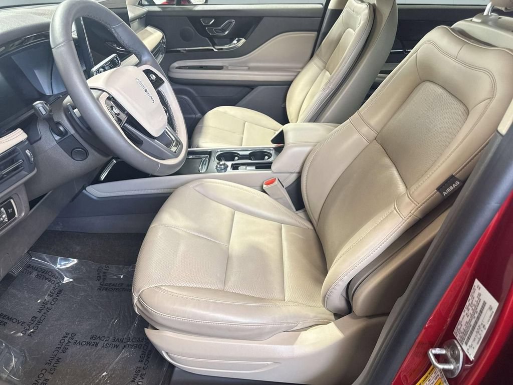 Certified 2023 Lincoln Corsair AWD w/ Equipment Group 101A image 12