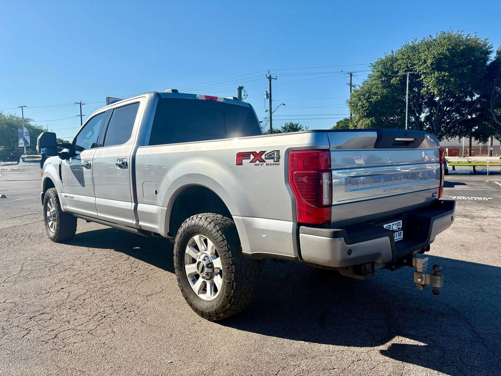 Used 2022 Ford F250 Platinum w/ FX4 Off-Road Package AWD/4WD image 5