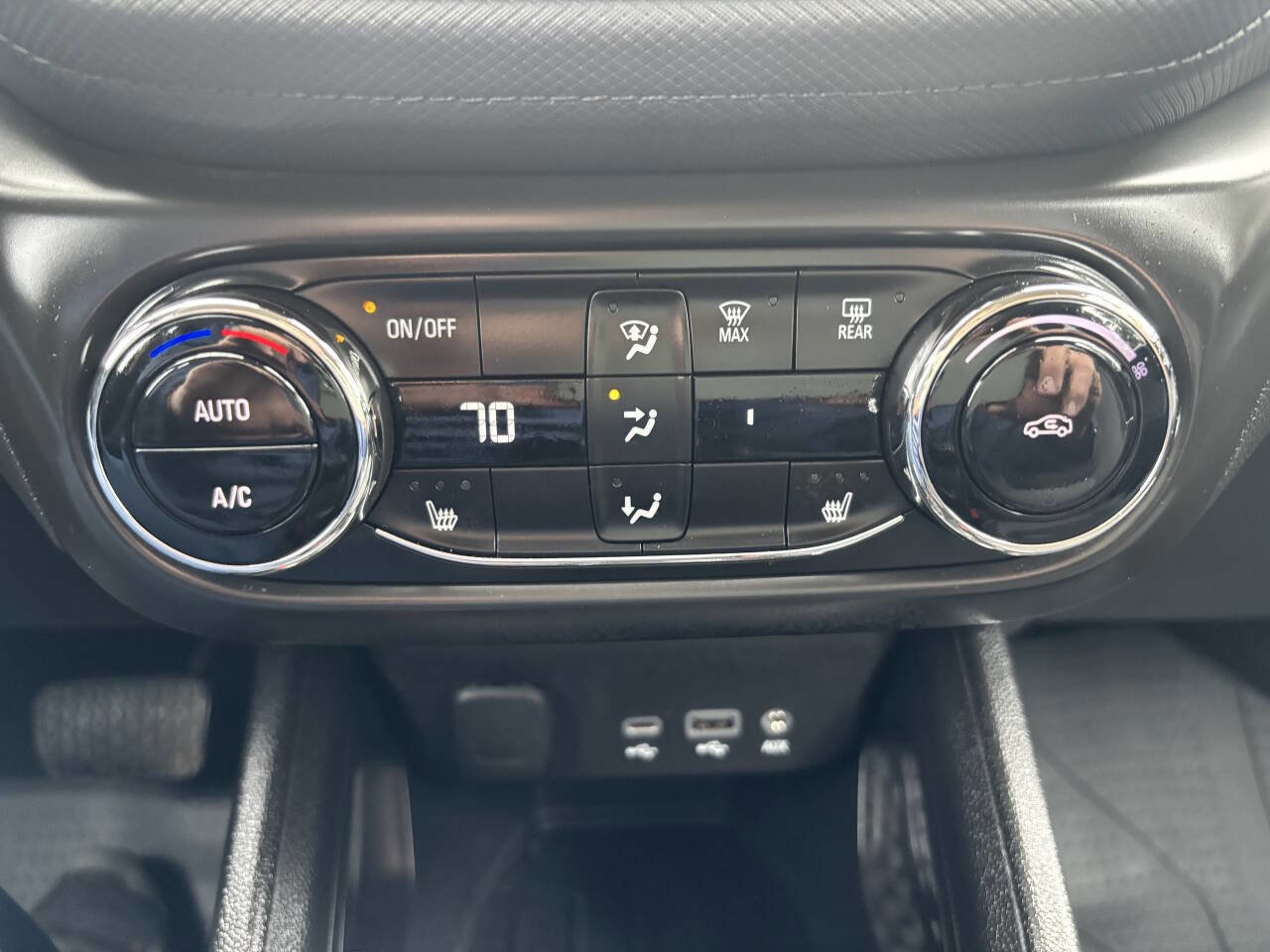 Used 2023 Chevrolet TrailBlazer LT w/ Convenience Package image 15