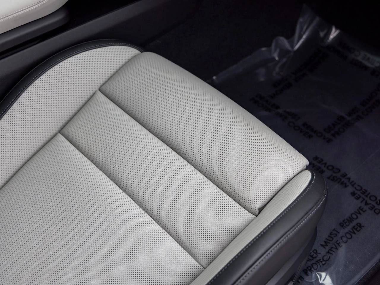 New 2025 Porsche Taycan 4S image 96