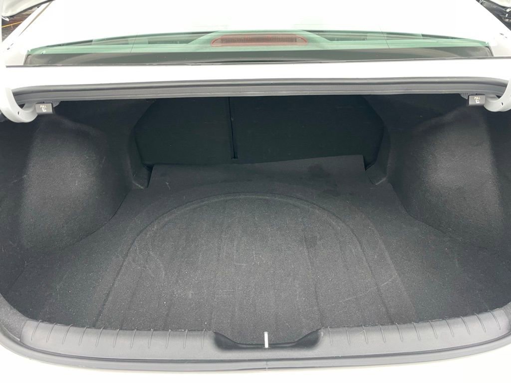 Used 2025 Hyundai Elantra SEL FWD image 33