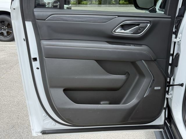Used 2024 GMC Yukon XL SLT RWD image 34