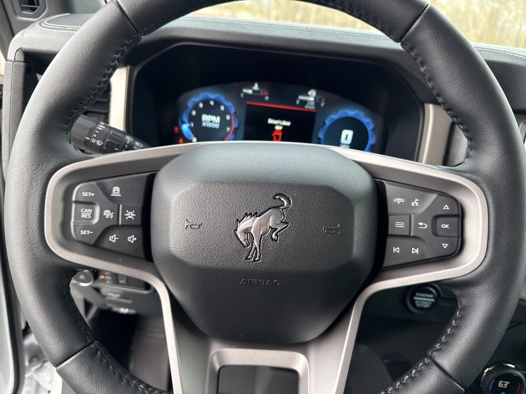 New 2025 Ford Bronco Outer Banks w/ Sasquatch Package AWD/4WD image 26