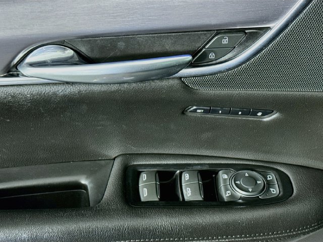 Used 2019 Cadillac XT5 Premium Luxury FWD image 21