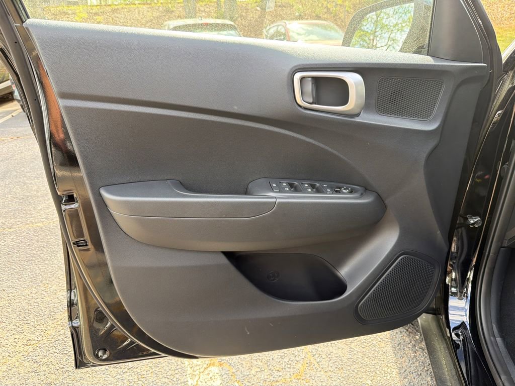 New 2026 Hyundai Venue SE image 10