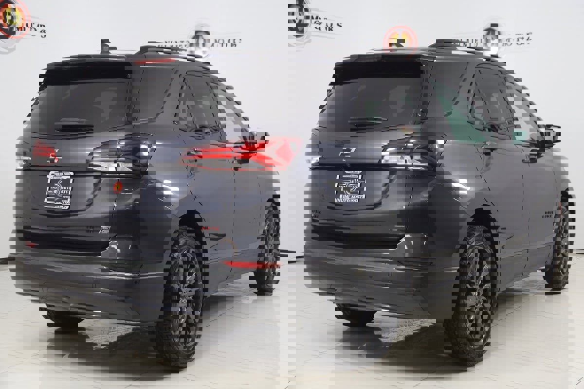 Used 2022 Chevrolet Equinox RS image 3