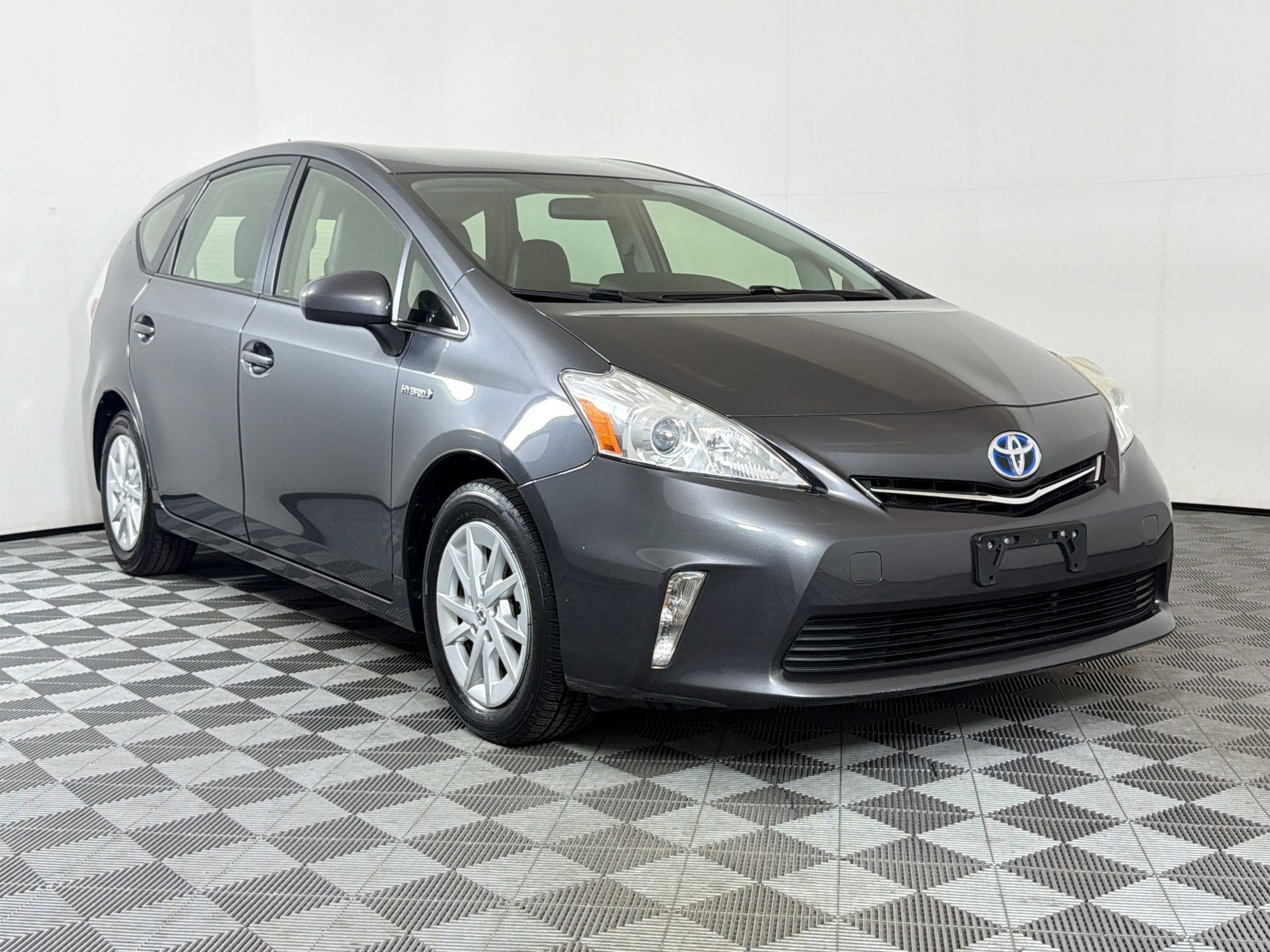Used 2012 Toyota Prius V Three FWD image 7