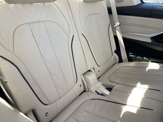 Used 2020 BMW X7 xDrive40i w/ Premium Package image 23