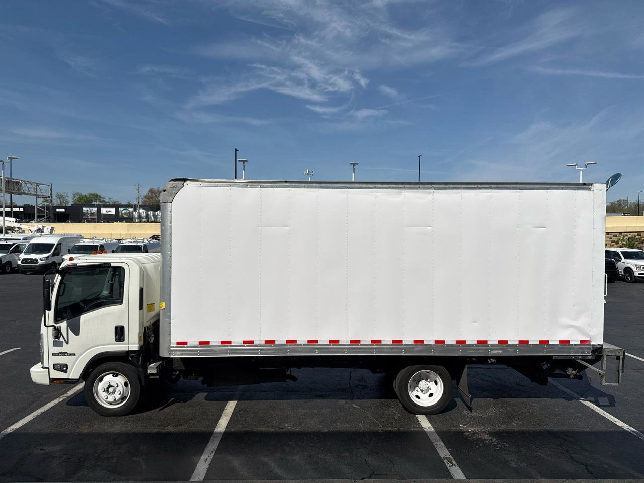 Used 2018 Isuzu NPR RWD image 6