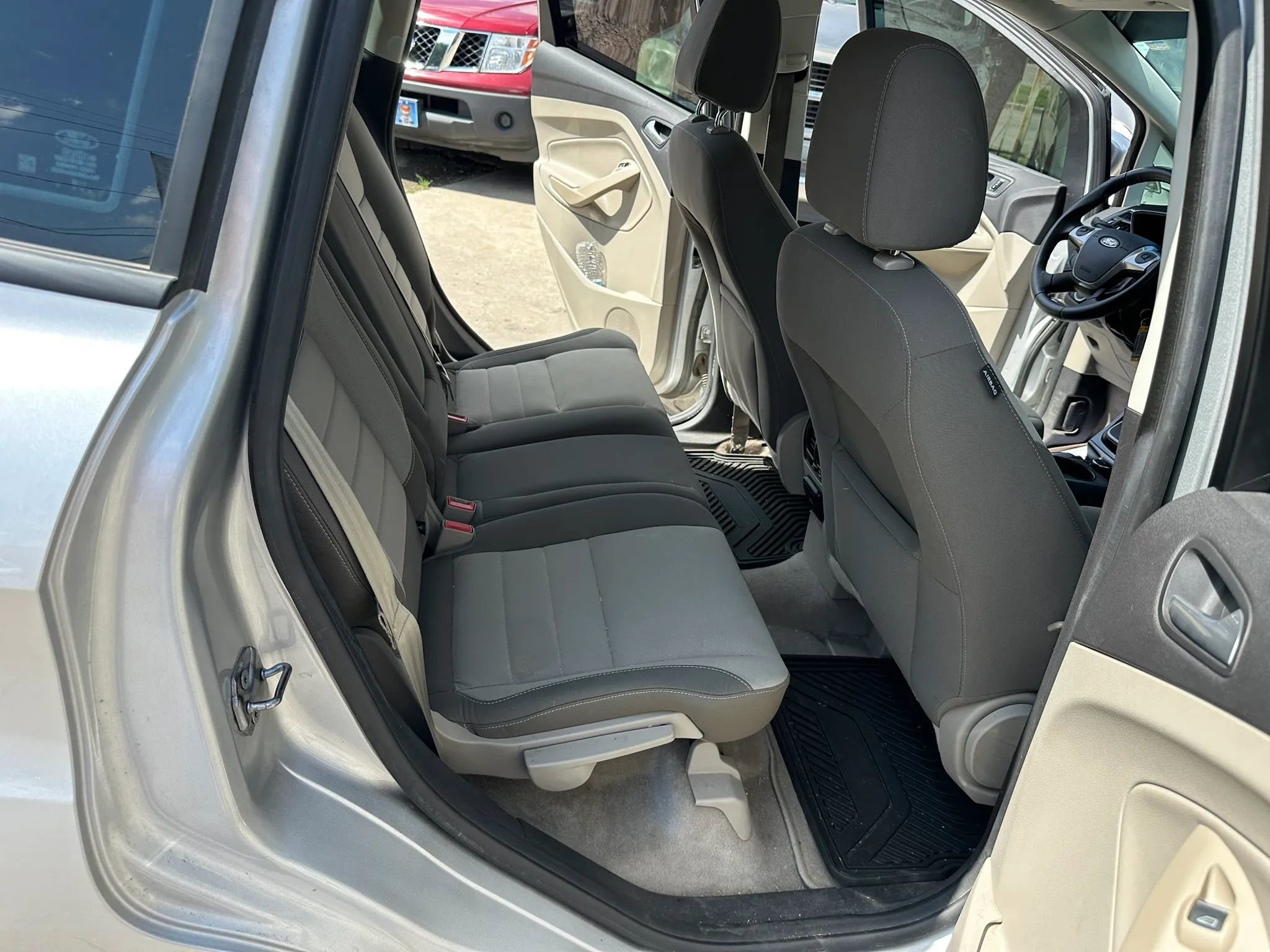 Used 2013 Ford C-MAX SE FWD image 7