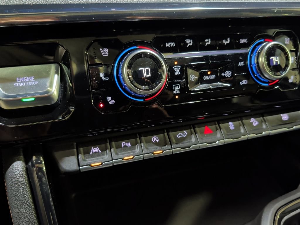 Used 2022 GMC Sierra 1500 AT4 w/ AT4 Premium Package image 24