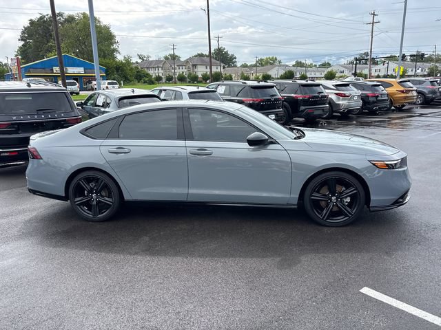 Used 2025 Honda Accord Sport image 27