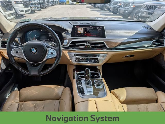 Used 2021 BMW 750i xDrive w/ Executive Package AWD/4WD image 28