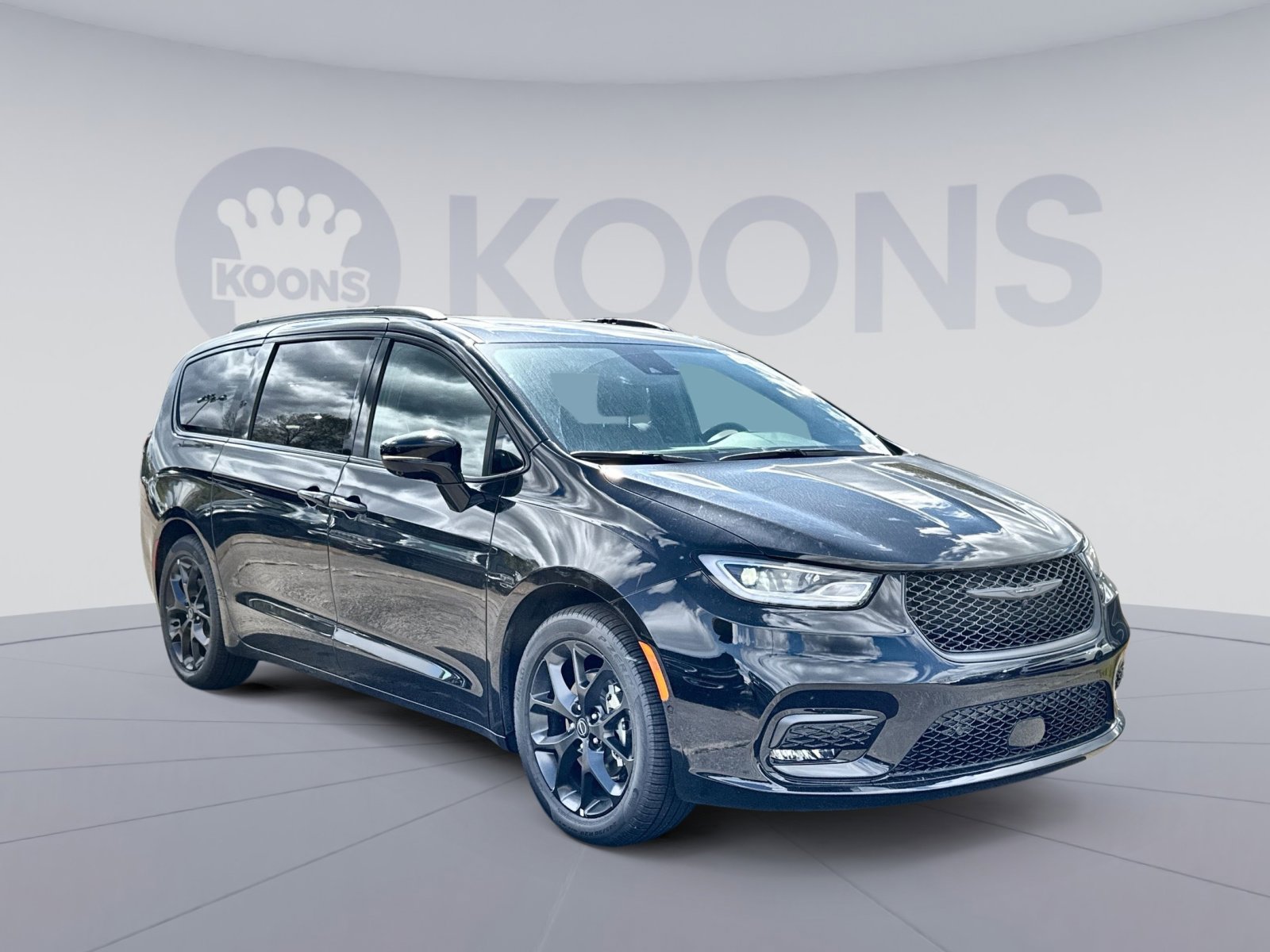 New 2026 Chrysler Pacifica Limited w/ S Appearance Package image 10