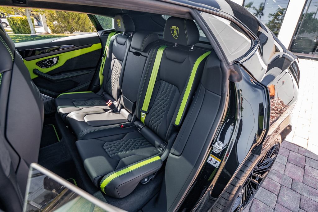 Used 2026 Lamborghini Urus Performante AWD/4WD image 34