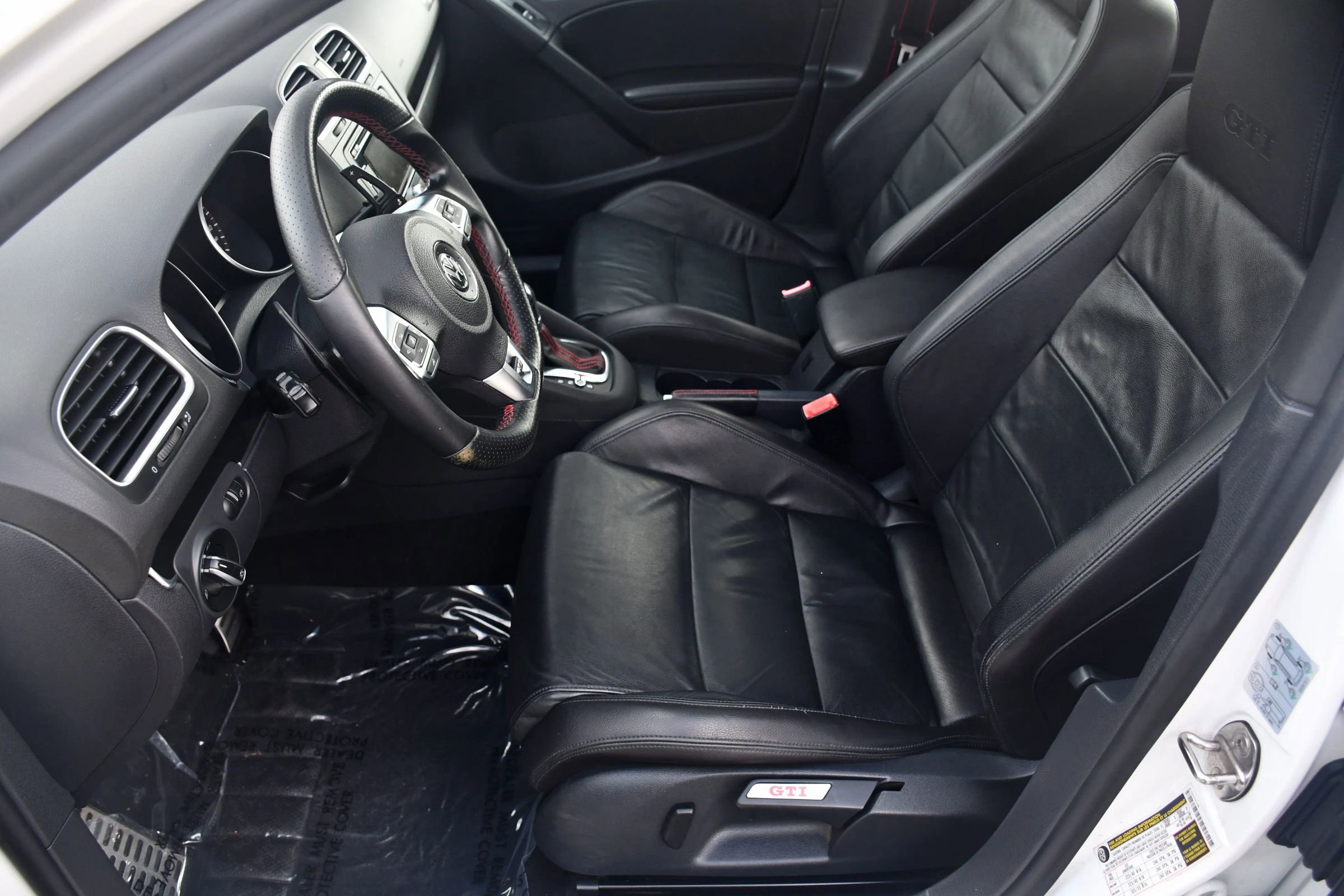 Used 2013 Volkswagen GTI Driver's Edition image 13