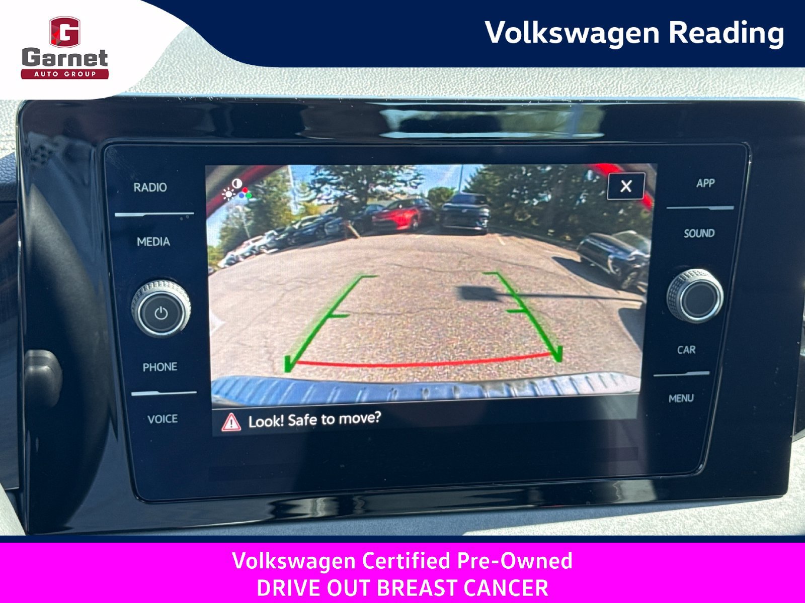 Certified 2025 Volkswagen Jetta SE FWD image 21