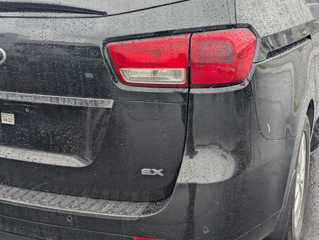 Used 2015 Kia Sedona EX FWD image 5