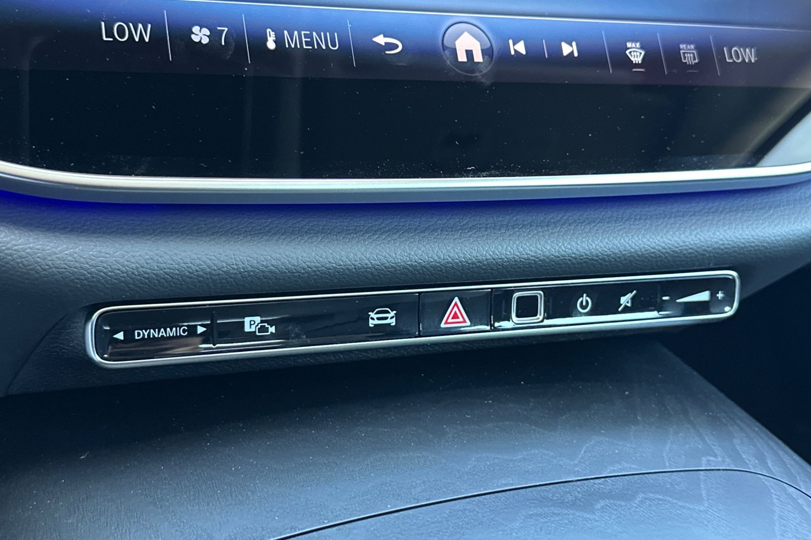New 2026 Mercedes-Benz E 350 4MATIC Sedan image 20
