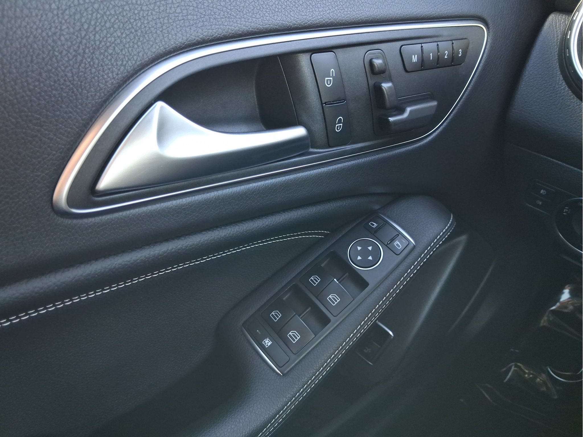 Used 2017 Mercedes-Benz GLA 250 image 19