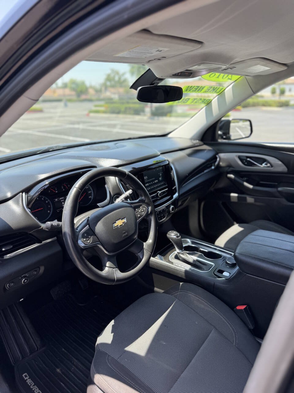 Used 2018 Chevrolet Traverse LT FWD image 11