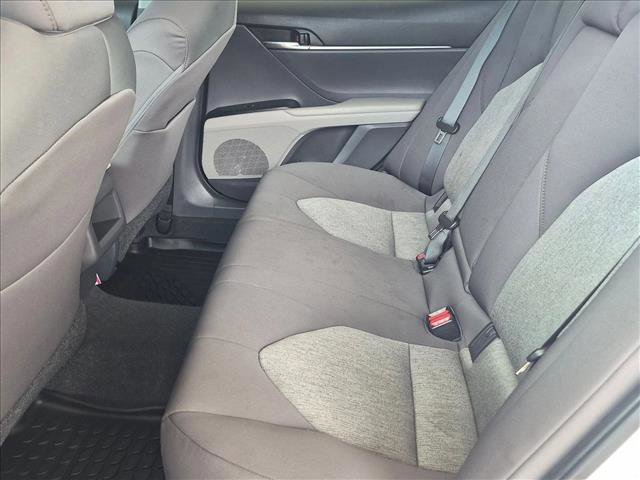 Used 2019 Toyota Camry LE FWD image 17