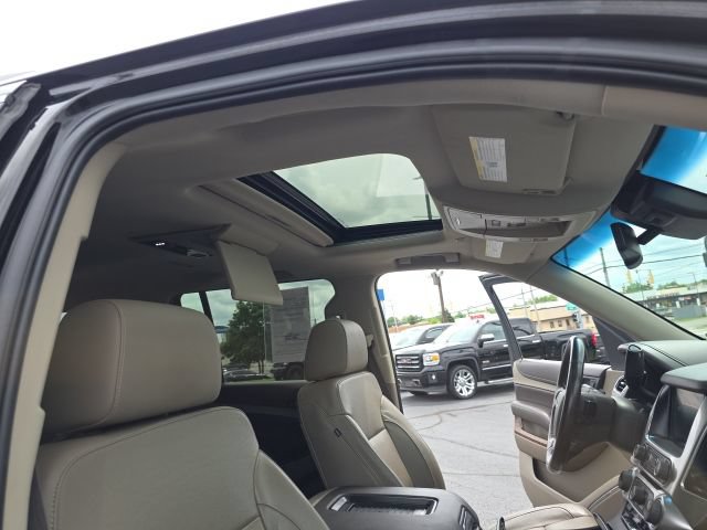 Used 2017 Chevrolet Suburban Premier AWD/4WD image 58