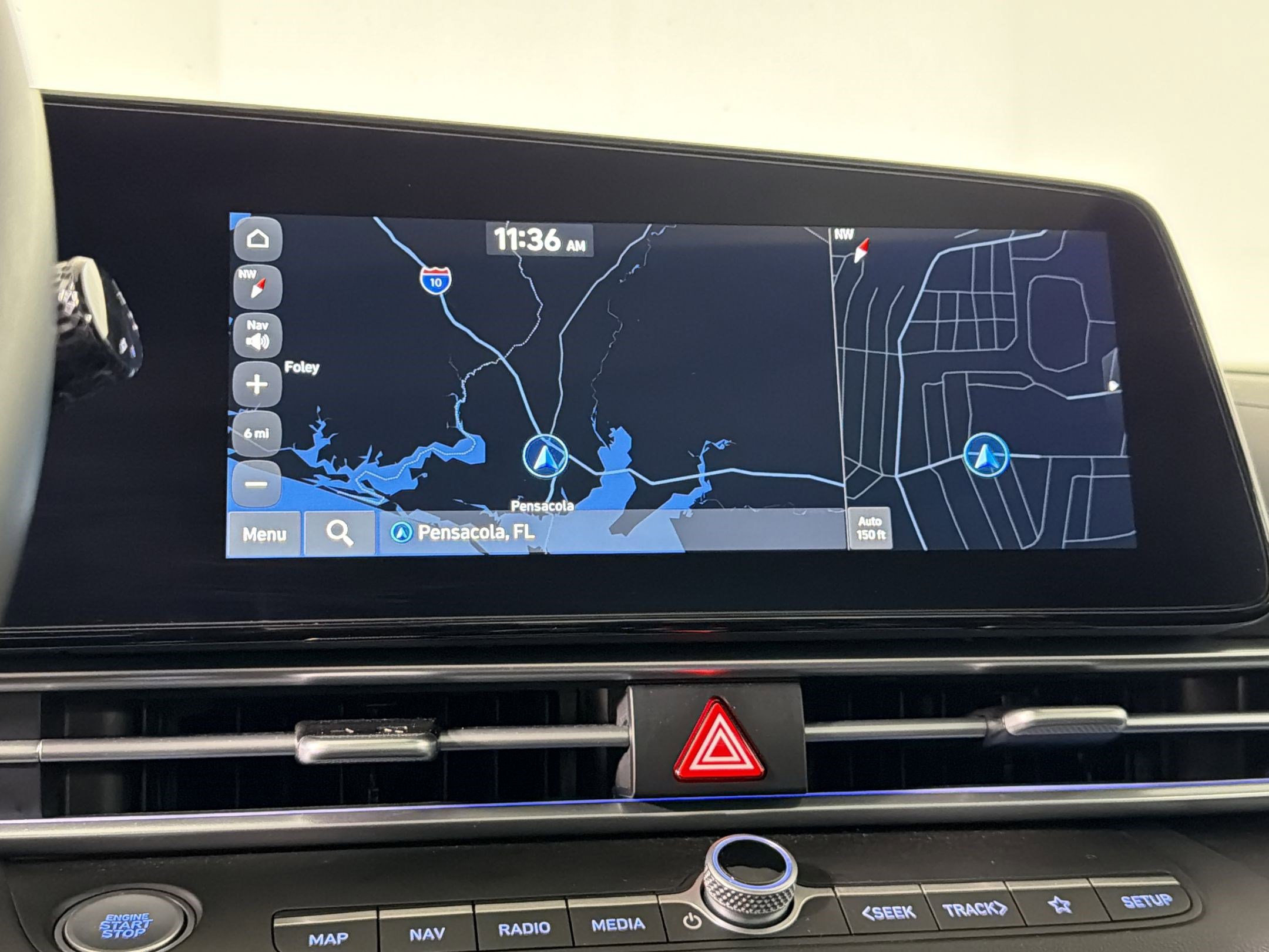 Used 2025 Hyundai Elantra SEL image 24