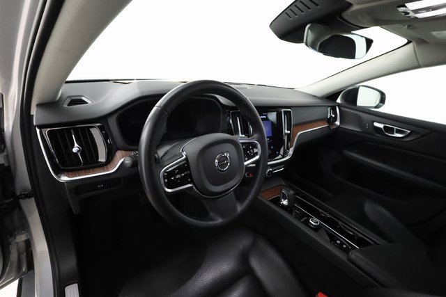 Used 2024 Volvo S60 B5 Plus image 10