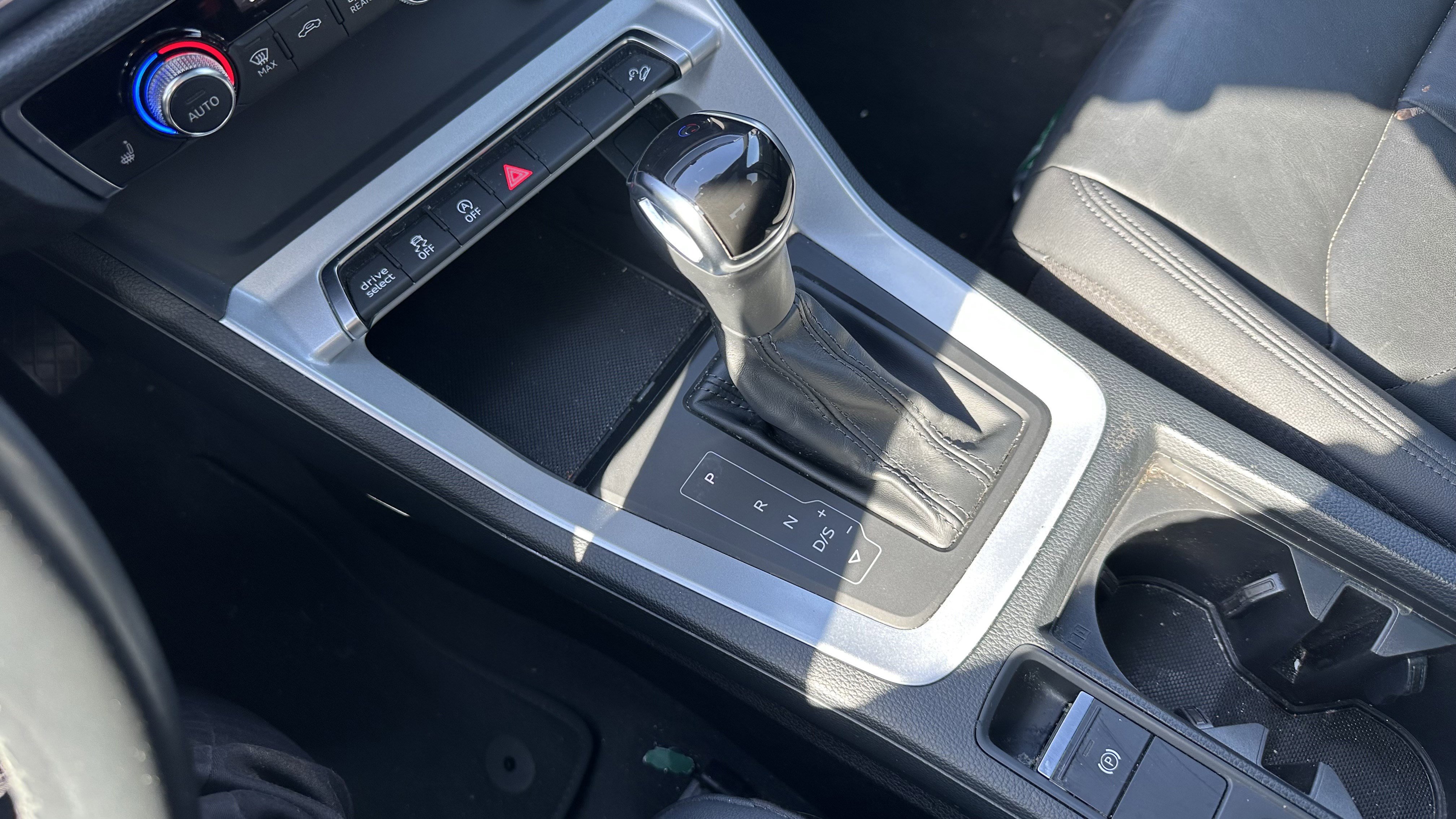 Used 2021 Audi Q3 2.0T Premium w/ 19" Wheel Package image 27